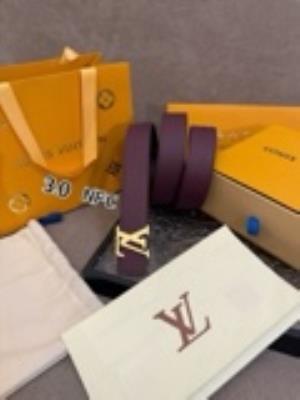 cheap quality Louis Vuitton Initiales lady belt Model No. 832
